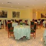 Astoria فندق