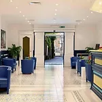 Astoria 4*