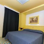 Astoria 4*