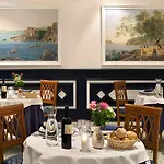 Astoria 4*
