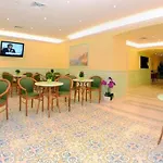 Astoria فندق