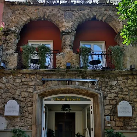 Astoria 4* Сорренто
