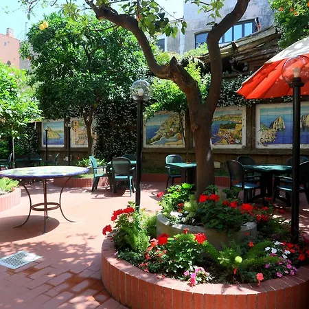 Hotel Astoria 4*
