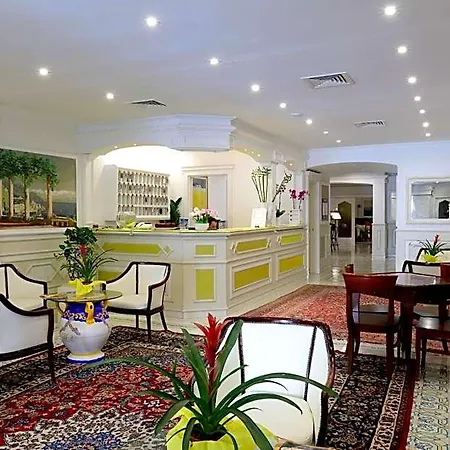 Hotel Astoria 4*